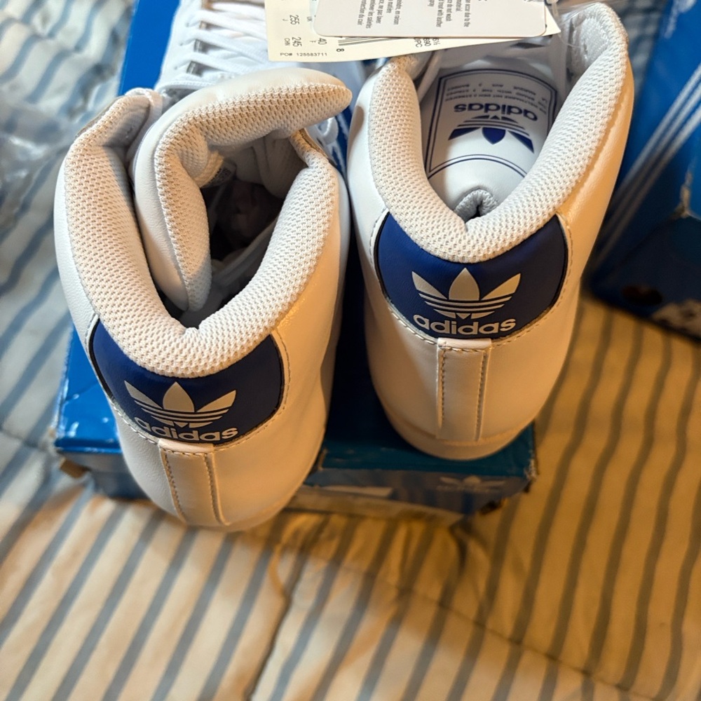 Adidas Pro Model White with Blue Stripes - Picture 6 of 9